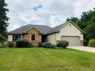 5112 Surrey Ln, Lima, OH 45807