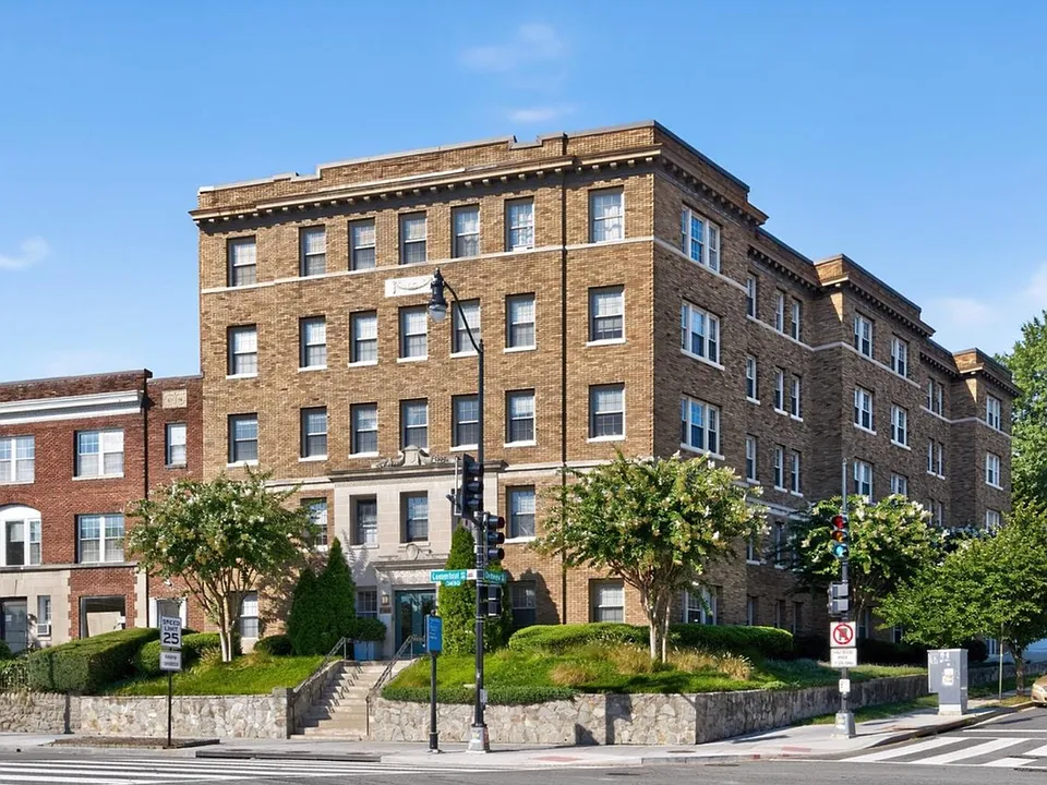 3446 Connecticut Ave NW #507