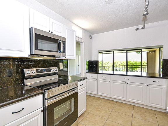 2nd image of 11113 Biscayne Blvd #356