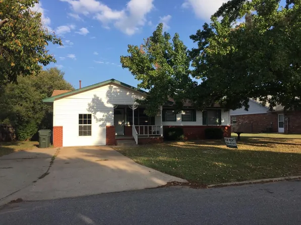 715 N Patricia Dr, Tecumseh, OK 74873