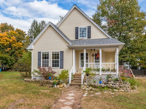 34 Highland Avenue, Gorham, ME 04038