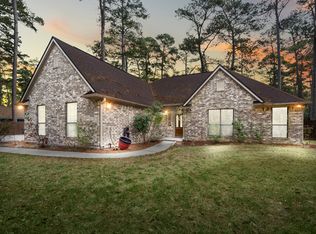 15634 Sunfish Rd, Willis, TX 77318