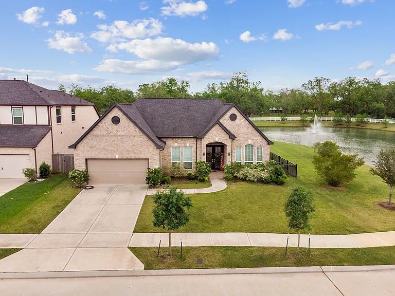 4227 Carol Ridge Dr — Photo 1