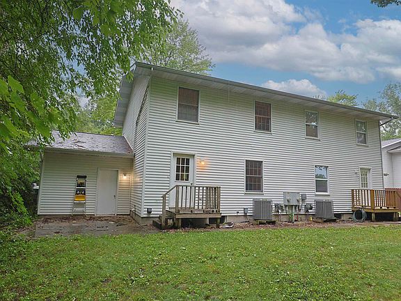 4th image of 414 414/416 Willow St