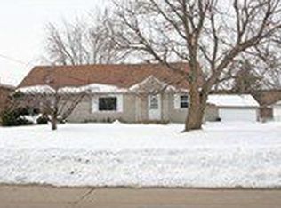 3301 N Lawe St, Appleton, WI 54911