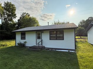 16118-970 East Rd, Oakwood, IL 61858