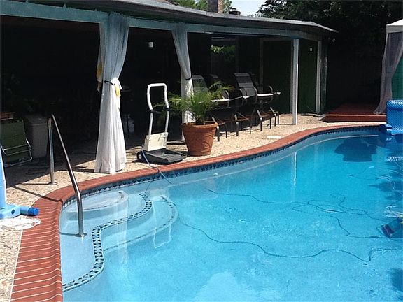 2nd image of 15602 La Cabana Dr