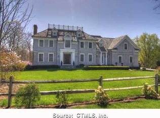 300 Vineyard Point Rd, Guilford, CT 06437