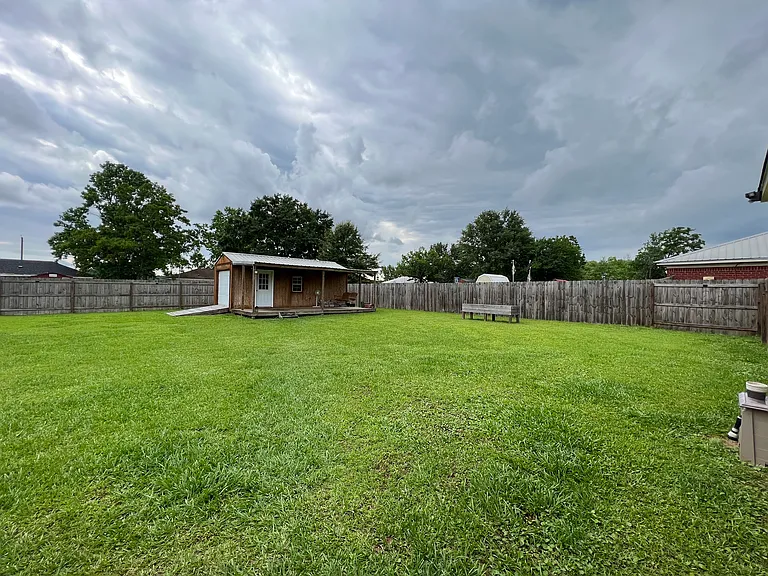 105 Northgate Dr W — Photo 9