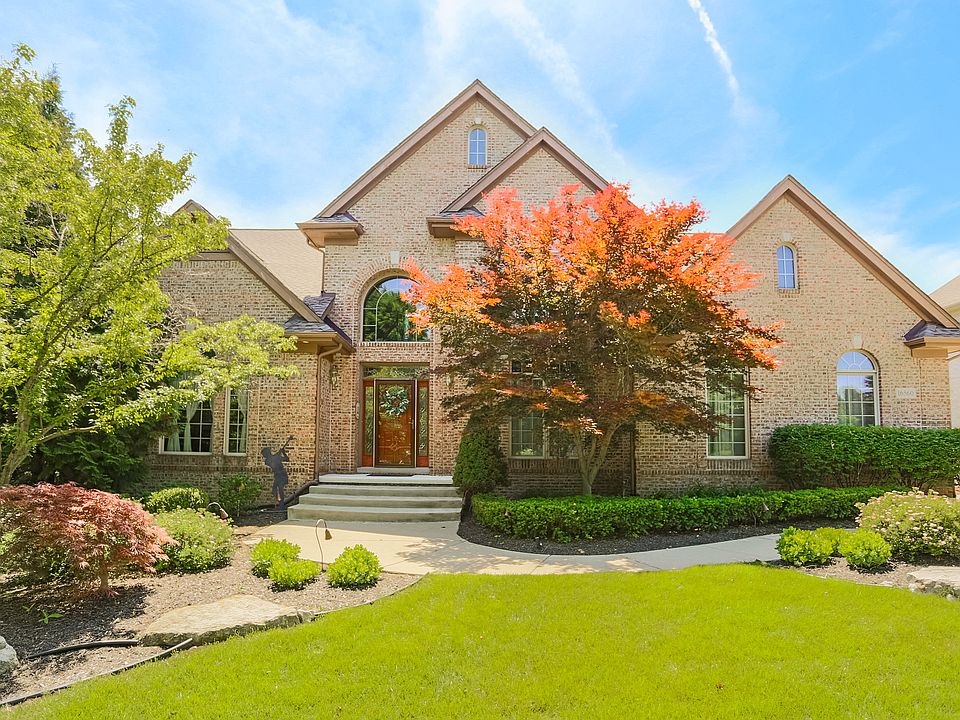 1st image of 16560 Brooklane Blvd