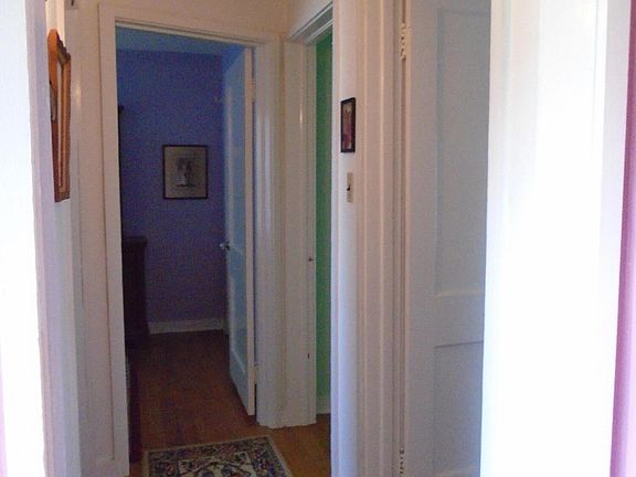 5th image of 202 Shasta Dr
