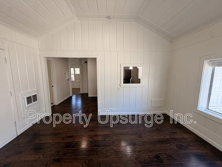 2408 Court St #2408 — Photo 6