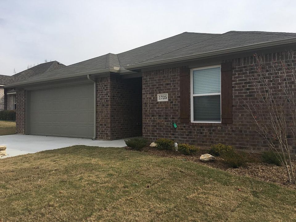 1st image of 1725 Northbrook Ln