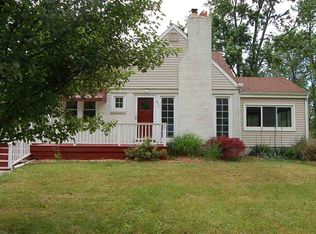 836 Woodbine Blvd, Jackson, MI 49203