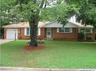 3708 Frost St NW, Huntsville, AL 35810