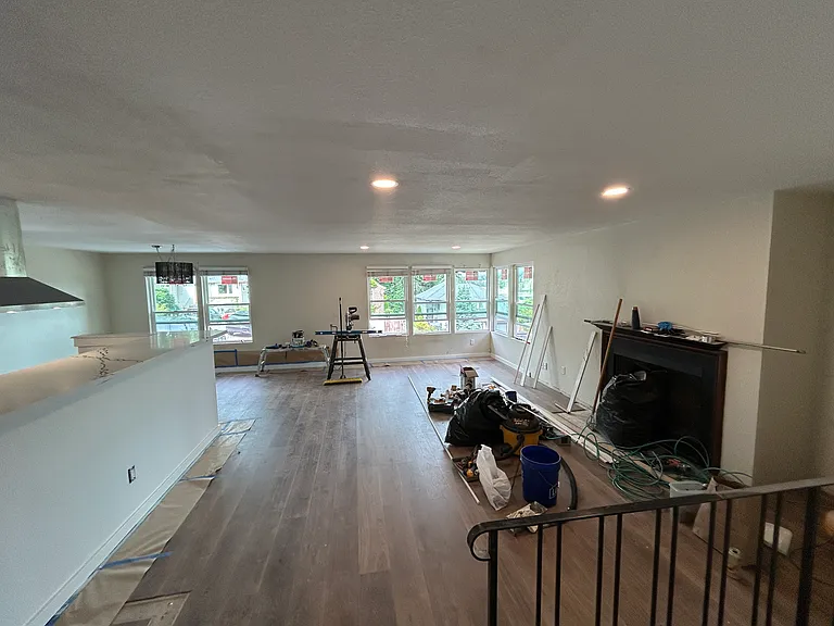 9522 4th Ave NE — Photo 2