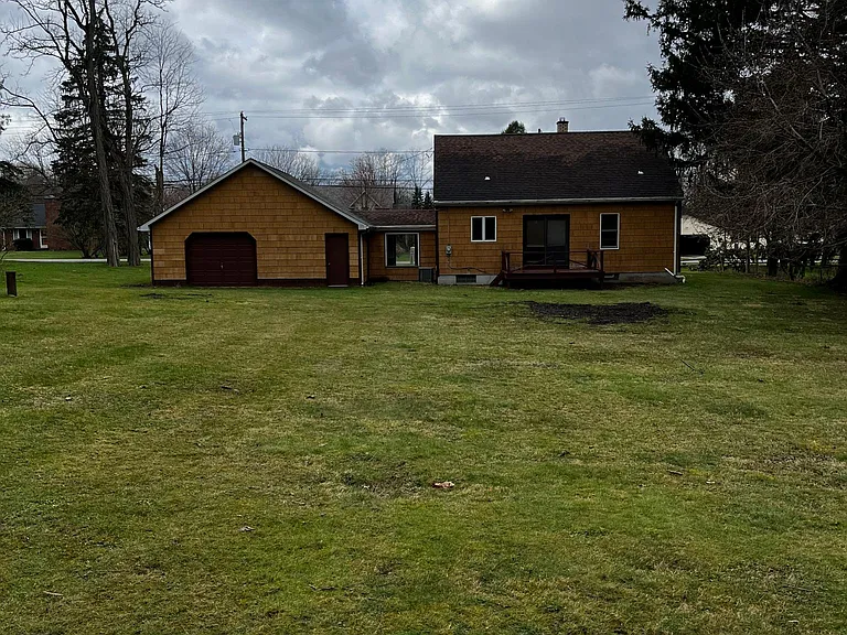 441 N Davis Rd — Photo 20