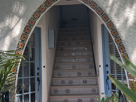 5th image of 1109 S Masselin Ave #1115
