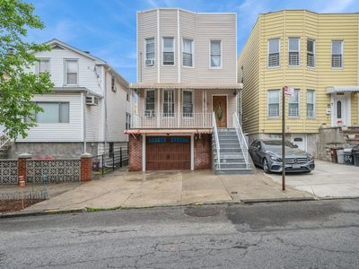 845 Kinsella Street, Bronx, NY, 10462