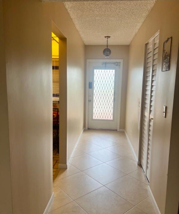 1st image of 25 Abbey Ln