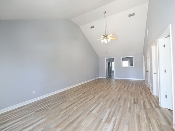 2nd image of 118 Karima Cir