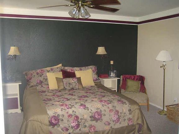 4th image of 913 E DENIM Terrace