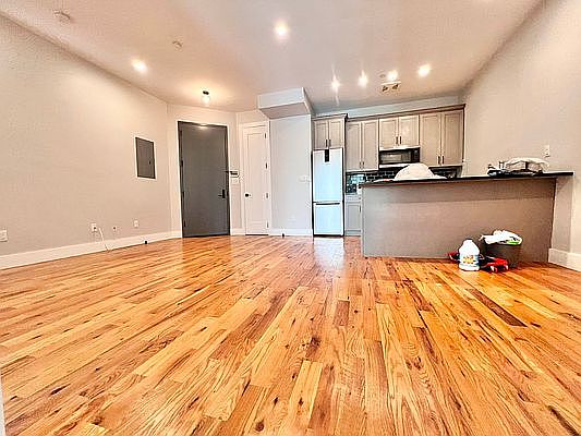 3rd image of 1825 Eastern Pkwy #3H