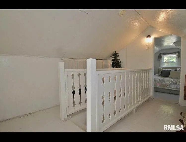 501 S Henry St — Photo 13