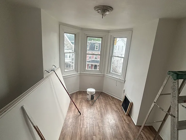 309 N 6th St #4 — Photo 12