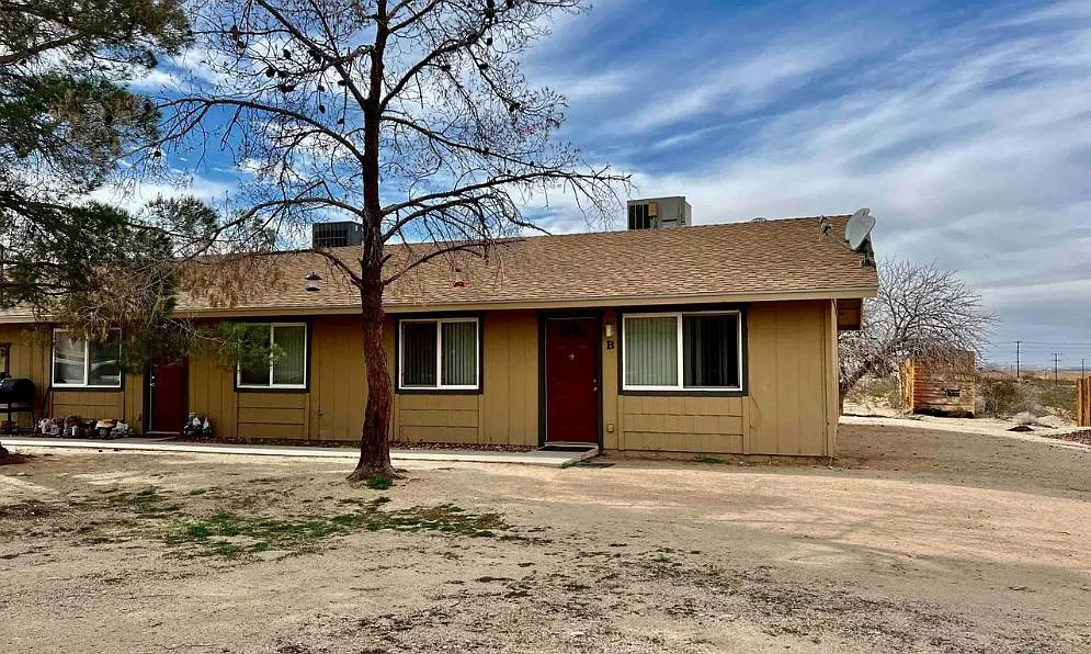 28150 Apache Ave — Photo 1