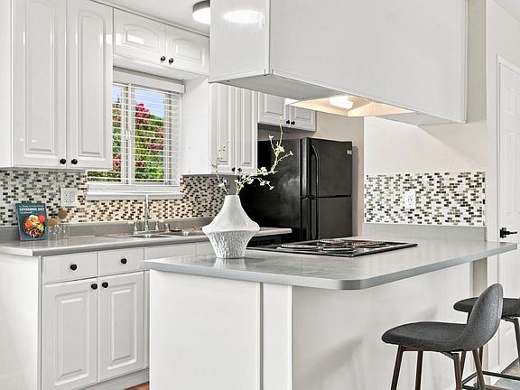 5th image of 243 E Latimer Ave APT 4