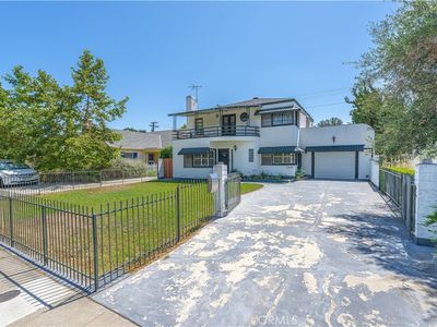 2219 N Flower St, Santa Ana, CA, 92706