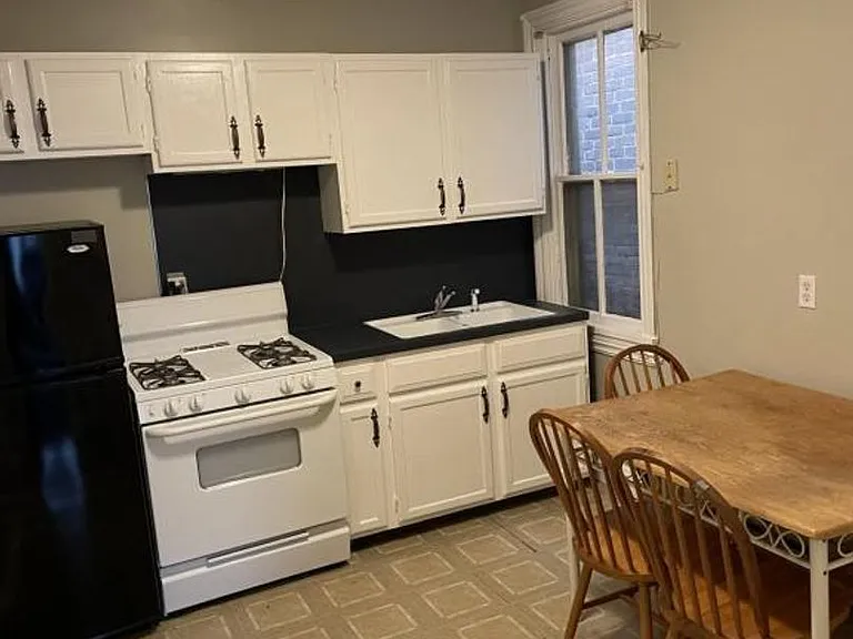 142 S Hanover St #2 — Photo 5