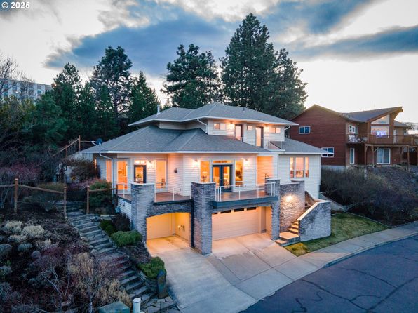 304 E Scenic View Ln, The Dalles, OR 97058
