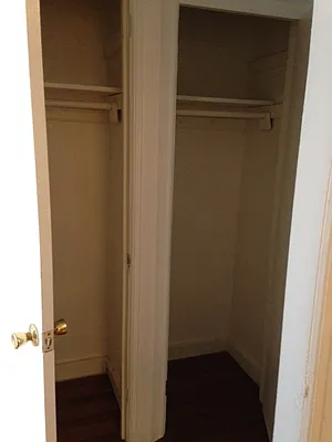 Rented by Premier Metro Realty Corp | media 10