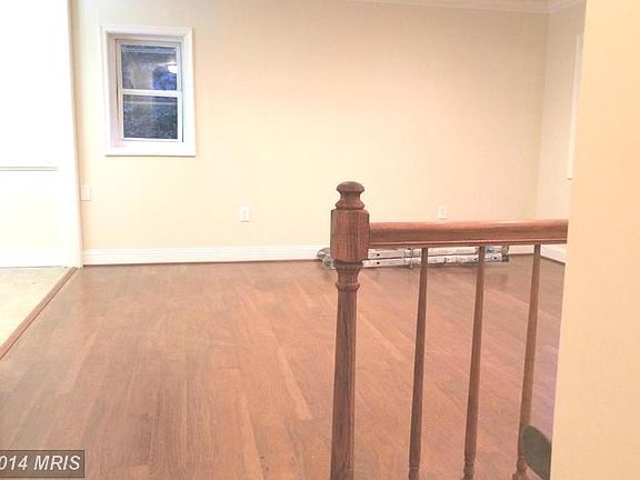 3rd image of 3627 Freemont Pl