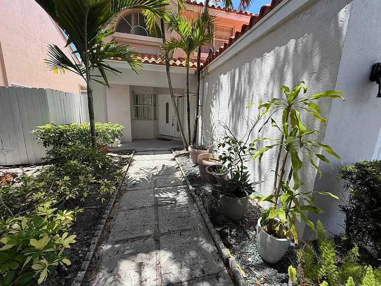 3780 Amalfi Dr #3780 — Photo 63