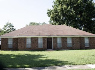 6326 Skylight Dr, Memphis, TN 38135