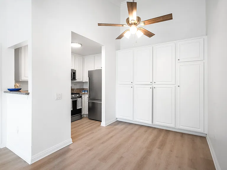 Nantucket Creek Apartments — Photo 17
