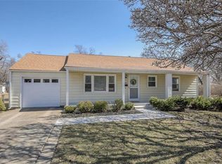 7145 Horton St, Overland Park, KS 66204