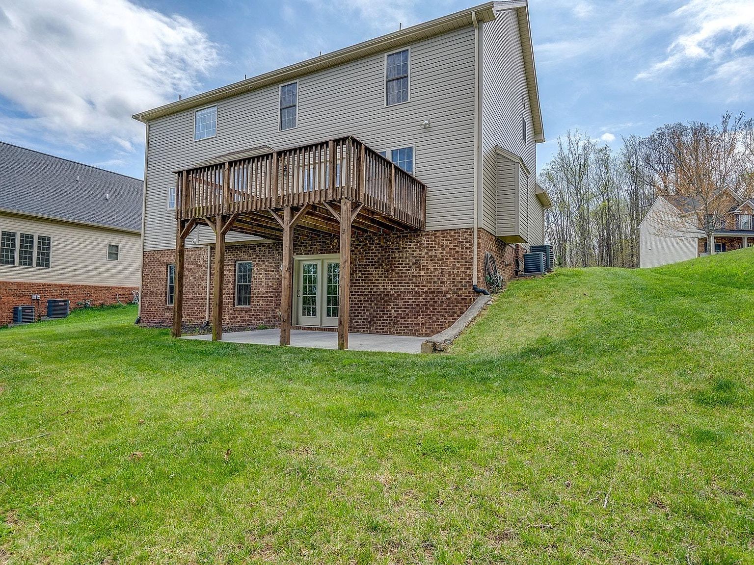5886 Dr, Roanoke, VA 24018 Zillow