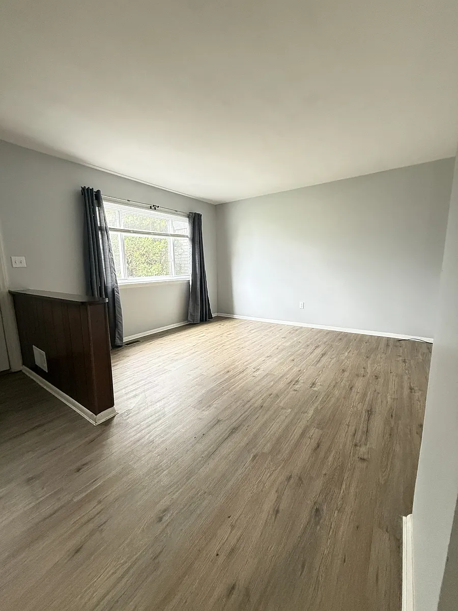 Building Photo - 176 N Christine Cir #1