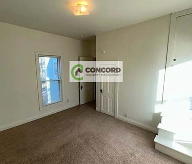 723 N Church St #4 — Photo 8