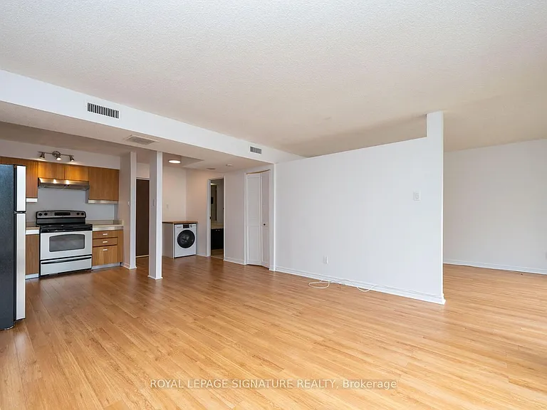 65 Harbour Sq #2109 — Photo 10