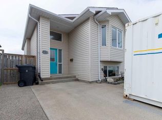 48 N Blackfoot Ct W, Lethbridge, AB T1K 7P5