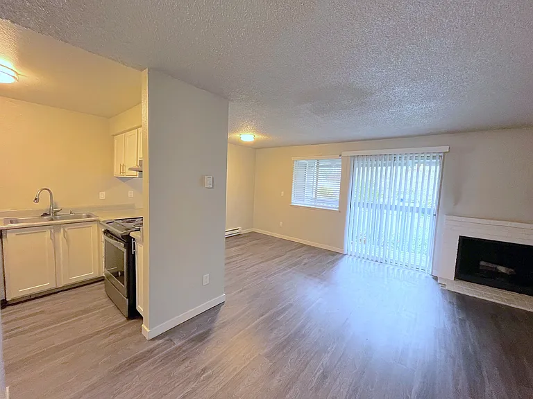 Northview Terrace — Photo 31