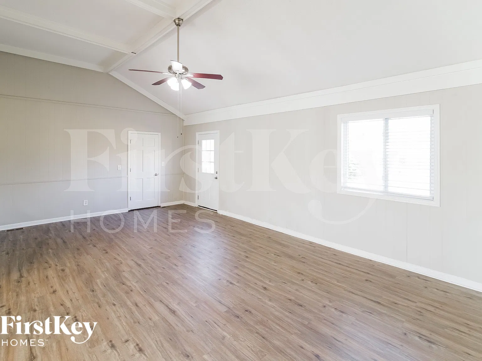 3 bed, 2.0 bath, 1435 sqft, $1,925 — Photo 3
