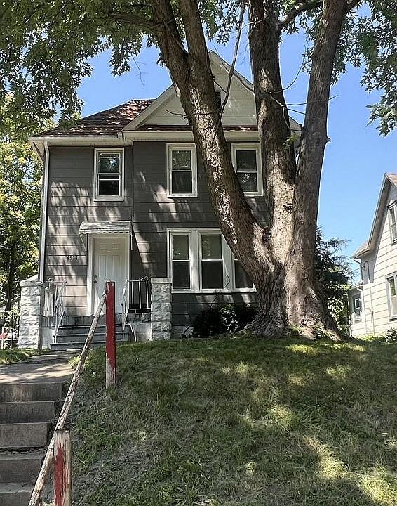 1st image of 4513 15th Ave