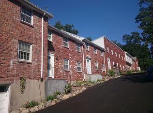 719 Hammond St UNIT 719, Chestnut Hill, MA 02467