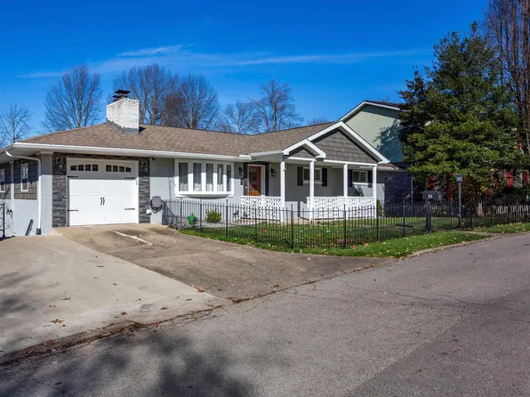 33 Oakwood Rd, Huntington, WV 25701